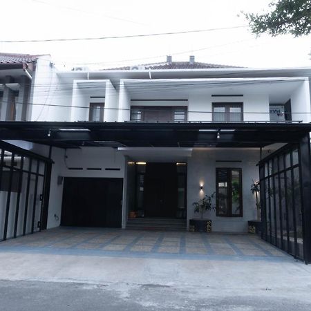 Radja House Cipaku Indah Villa Bandung Exterior photo
