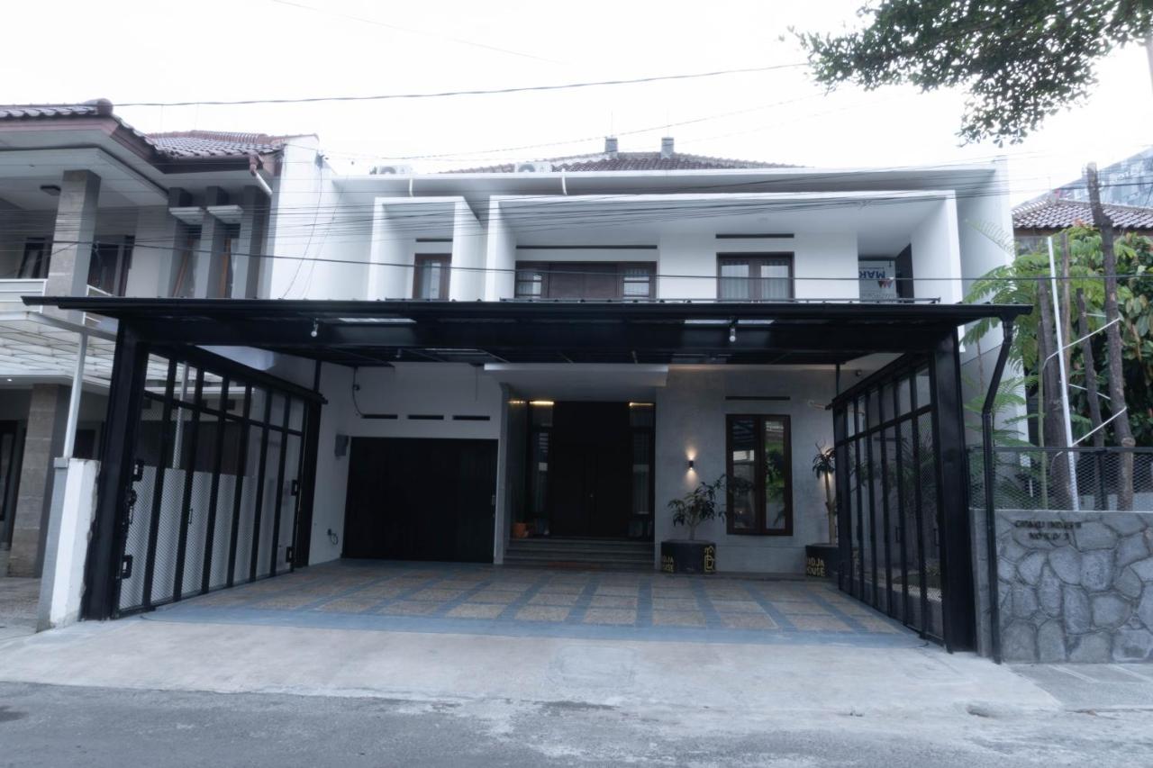 Radja House Cipaku Indah Villa Bandung Exterior photo